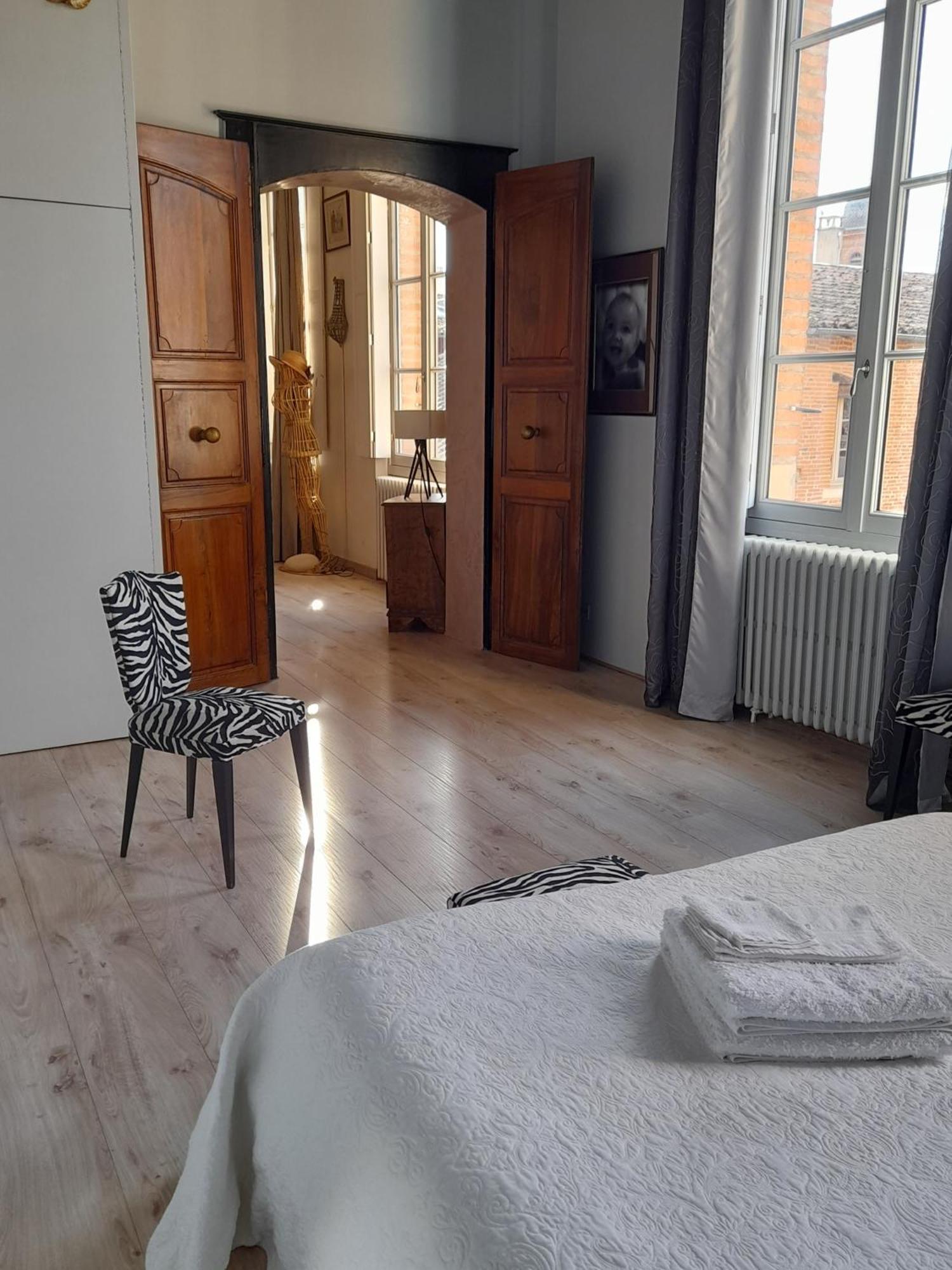 Pied A Terre De Charme Apartment Albi Room photo